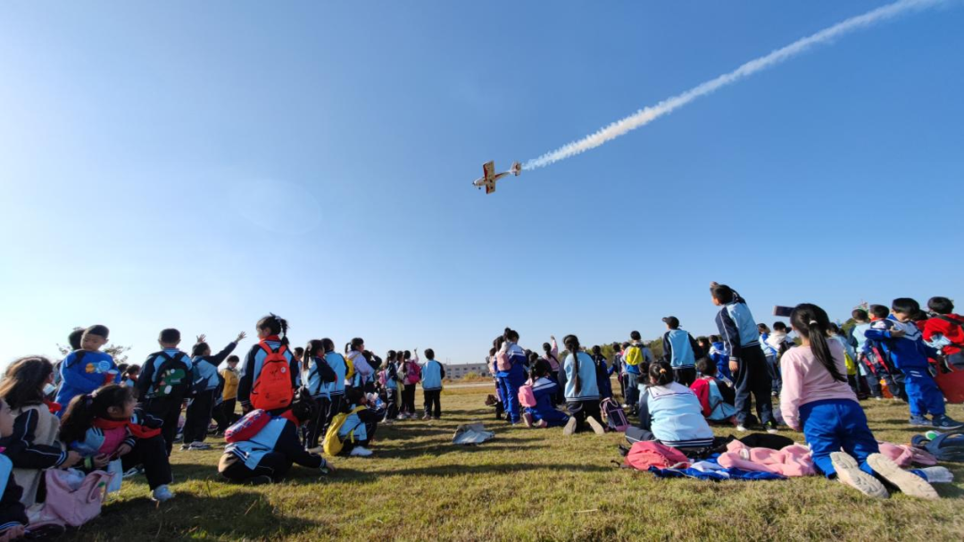 湖南尊龙凯时通航获CCAR-141部民用航空器驾驶员学校运行及格证